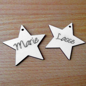Holz-Anhänger Namenssterne 2er-Pack, personalisiert