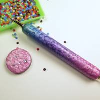 Diamond painting pen "metallic shine pinklilablau" mit 2 Metallaufsätzen plus ein Mindermagnet Bild 1