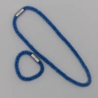 Schmuckset gehäkelt, türkisblau irisierend, Kette + Armband, 49 + 20 cm, Glasperlen, Häkelschmuck, Unikat Bild 2