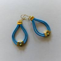 Ohrhänger aus Leder und Metall, Ohrringe in türkisblau und gold, Ohrschmuck handgemacht Bild 1