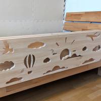 2in1 _ Bücheregal & Rausfallschutz _ aus Holz mit Motiv _ Bettgitter / Bettablage (100 cm breit) Bild 4