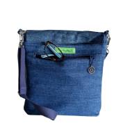 Umhängetasche aus Jeans-Upcycling, kleine Schultertasche mit Patchwork und Klappe mit Steckschloss Bild 5