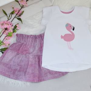 Sommerkleidung Mädchen Gr. 98, Rock mit T-Shirt Stickdatei Flamingo, Stufenrock Rosa Denim Sweat, weißes Shirt Jersey, G Bild 1