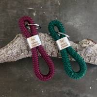 Homemade Schlüsselanhänger aus Segelseil in unterschiedlichen Farben mit silberfarbenem Schlüsselring Bild 4