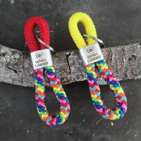 Homemade Schlüsselanhänger aus Segelseil in unterschiedlichen Farben mit silberfarbenem Schlüsselring Bild 9