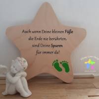 Erinnerung an Sternenkind, Geschenk für Sterneneltern, Stern aus Holz mit Babyfüßen, Anstatt Trauerkarte, Geschenk Bild 4