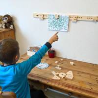 Magnetleiste aus Holz für Kinderzimmer mit STERNE Motiv, inkl. 7x Holzmagnete,  Holzmagnetleiste Bild 9