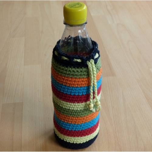 gehäkelte Flaschenhülle "Streifen", für Trinkflasche 0,5L, Biobaumwolle, bunt, Handarbeit