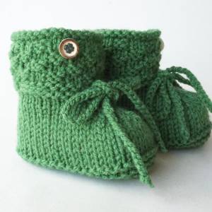 Babyschuhe gestrickt grün Trachtenschuhe Tracht Strickschuhe Baby Bild 3