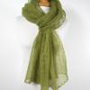 Zartes Mohair-Tuch in Olivgrün, Lace-Schal gestrickt für Trachtenhochzeit, elegantes Umschlagtuch, leichte Stola Bild 4