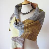 Einzigartiger Schal aus Wolle in harmonischen Farben, gestricktes Designer Tuch Unikat, Avantgarde Schultertuch Bild 4