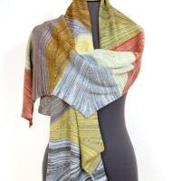 Einzigartiger Schal aus Wolle in harmonischen Farben, gestricktes Designer Tuch Unikat, Avantgarde Schultertuch Bild 5