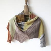 Einzigartiger Schal aus Wolle in harmonischen Farben, gestricktes Designer Tuch Unikat, Avantgarde Schultertuch Bild 7