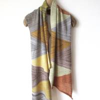 Einzigartiger Schal aus Wolle in harmonischen Farben, gestricktes Designer Tuch Unikat, Avantgarde Schultertuch Bild 8