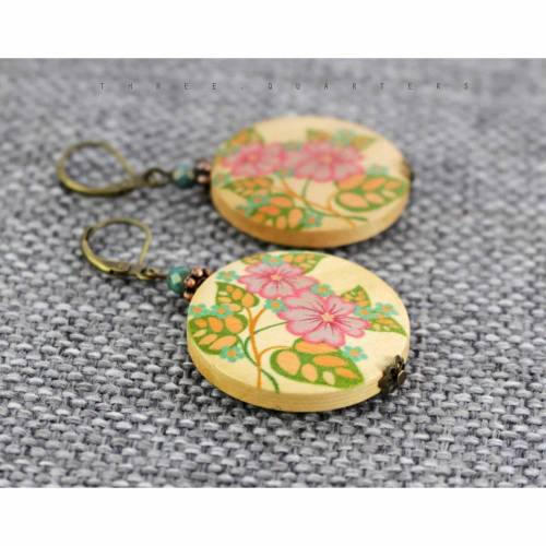 Ohrringe, Holz, Scheibe, Blumen, grün, Schmuck, rund, vintage, grün, rosa, antik bronze, Natur, edel, romantisch, Geburtstag, Freundin