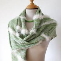 Dreieckstuch in Grüntönen, handgestricktes Tuch aus Baumwolle, Geschenk für sie Bild 1