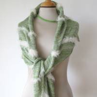 Dreieckstuch in Grüntönen, handgestricktes Tuch aus Baumwolle, Geschenk für sie Bild 5