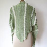 Dreieckstuch in Grüntönen, handgestricktes Tuch aus Baumwolle, Geschenk für sie Bild 9