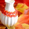 Herbstliche Blätterkette in Rot und Orange . Halsnahe Kette mit matten Glasperlen . Kurze Halskette fürs Herbstoutfit . Leuchtende Kette Bild 2