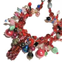 Halskette rot pink bunt Unikat Stickperle aus Glas mit Koralle Bettelkette handmade Geschenk für sie Bild 1