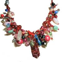 Halskette rot pink bunt Unikat Stickperle aus Glas mit Koralle Bettelkette handmade Geschenk für sie Bild 2