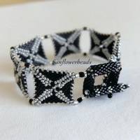 Armband aus Glasperlen, handgefädelt, schwarz grau silber Bild 2