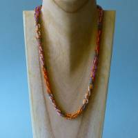 Halskette, Häkelkette in weiß grau lila orange, 48 cm, Perlenkette aus Glasperlen gehäkelt, Rocailles, Häkelschmuck Bild 1