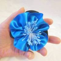 Schwarz-blaue Haarblume Kopfschmuck Haarklammer Satin Blume "Bleu" für festliche Anlässe Bild 2
