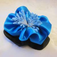 Schwarz-blaue Haarblume Kopfschmuck Haarklammer Satin Blume "Bleu" für festliche Anlässe Bild 7