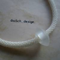 Häkelkette, gehäkelte Perlenkette * Unendlich viel Wollweiß auf 88 cm Bild 2