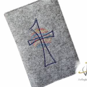 Gotteslobhülle Kreuz Regenbogen Kommunion 2023 personalisierbar mit Namen und Datum Bild 3