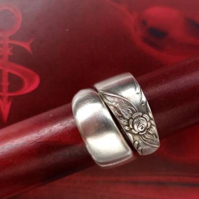 Besteckschmuck Ring  *Flora* Ring aus einem Löffel Stielende Größe 55/56