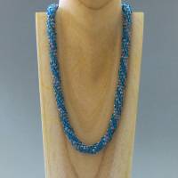 Halskette, Häkelkette in türkisblau und silber, 53 cm,  Perlenkette aus Glasperlen gehäkelt, Rocailles, Häkelschmuck Bild 3