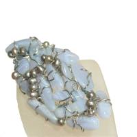 Ring Chalcedon 60 x 35 MIllimeter große freeform mit Perlen handgemacht wirework silberfarben Bild 4