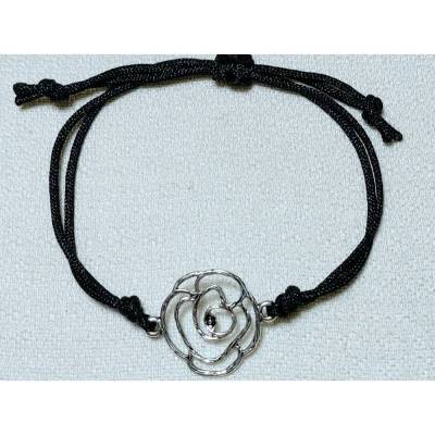 Armband mit filigranen Rosenmotiv