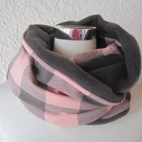 Kuscheliger Loopschal - Jersey und Fleece - grau rosa Quadrate Bild 1