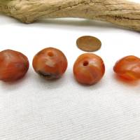 alte Karneol Steinperlen aus der Sahara - 4 Perlen in Doppelkegel-/Nuggetform Bild 5