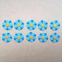 10 gestanzte Blümchen dreiteilig, hellblau/blau/gelb zum Basteln und Dekorieren Bild 2