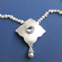 63 cm lange SWZ-Perlenkette mit 55 mm großem Topas/Perle Design-Anhänger aus 925 Silber mit gebürsteter Oberfläche Bild 8