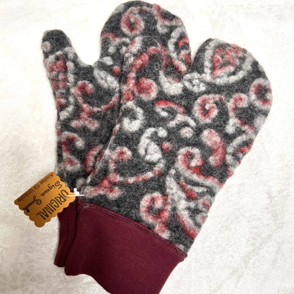 Handschuhe, Fäustlinge, aus weichem und warmem Wollwalk in rot und verschiedenen Grautönen, mit softem Bündchen Bild 1