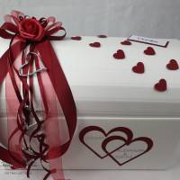 Briefbox Erinnerungsbox Brieftruhe Hochzeitsgeschenk Rose BORDEAUX zur Hochzeit - OPEN HEARTS und Silberherzen Bild 1