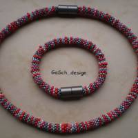Häkelkette, gehäkelte Perlenkette * Fröhlicher Flickenteppich grau - rot Bild 4
