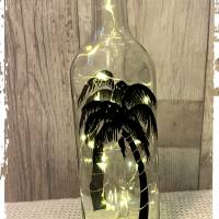 Flasche mit Beleuchtung/Lichterkette im Korken - Aufdruck "Palmen" Bild 1