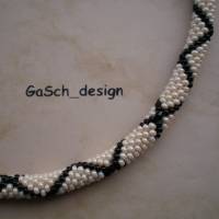 Häkelkette, gehäkelte Perlenkette * Kreuze für Nachdenker Bild 3