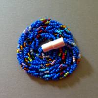 Halskette, Häkelkette bleistiftblau mit bunt, 46 cm, Perlenkette aus Rocailles gehäkelt, Glasperlenkette, Häkelschmuck Bild 4