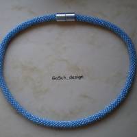 Häkelkette, gehäkelte Perlenkette * Leuchtfeuer: Sommerhimmelblau Bild 3