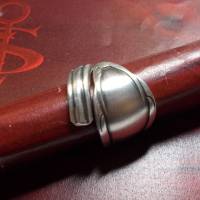 Besteckschmuck Ring  Chippendale Ring aus einem Löffel Stielende Größe 54 Bild 1