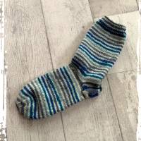 Handgestrickte Socken aus hochwertigen Materialien in Größe 42/43! Bild 1