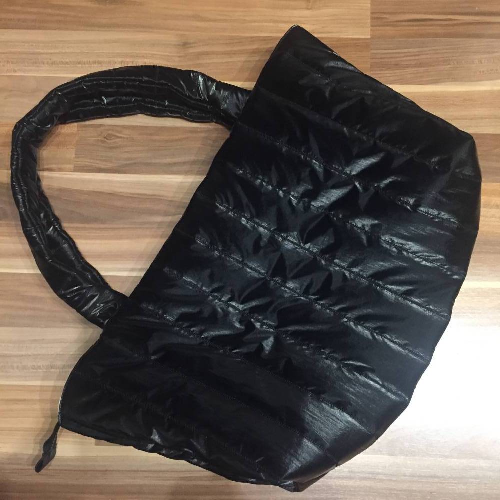 Stepptasche Pillow Bag Schultertasche Henkeltasche Kissentasche Quilted Bag schwarz *Einzelstück* Bild 1