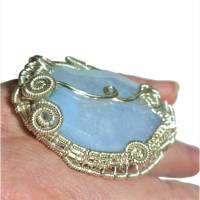 Großer Ring Chalcedon 50 x 43 mm babyblau handgemacht in wirework silberfarben crazy Handschmuck Bild 6